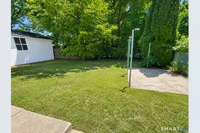 128 Greenwood Avenue, Waterbury, CT 06704 - Photo 26