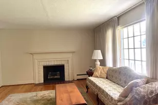 27 Fairway Dr, New Britain, CT 06053 - Photo 12