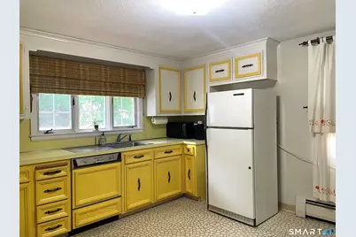 27 Fairway Drive, New Britain, CT 06053 - Photo 6