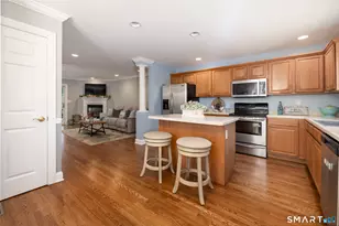 12 Quarry Farms Rd, Meriden, CT 06451 - Photo 6