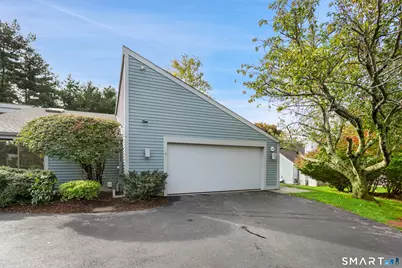 120 Harvest Commons #120, Westport, CT 06880 - Photo 2