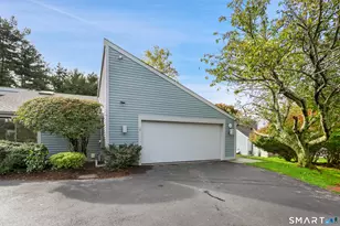 120 Harvest Cmns, Westport, CT 06880 - Photo 2