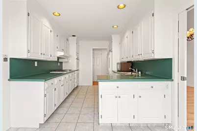 120 Harvest Commons #120, Westport, CT 06880 - Photo 8