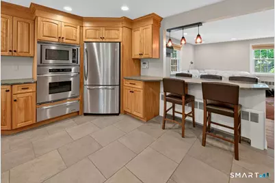 50 Woodridge Circle, West Hartford, CT 06107 - Photo 6