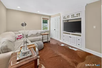 50 Woodridge Circle, West Hartford, CT 06107 - Photo 8