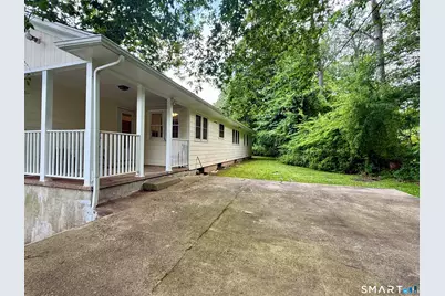21 Byron Place, New Haven, CT 06515 - Photo 16