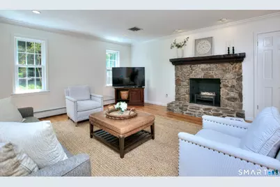 142 Horseshoe Lane, Fairfield, CT 06824 - Photo 10