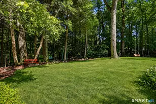 142 Horseshoe Ln, Fairfield, CT 06824 - Photo 26