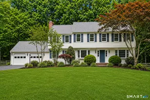 142 Horseshoe Ln, Fairfield, CT 06824 - Photo 1