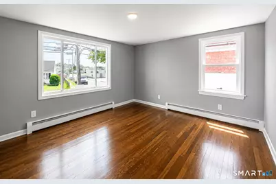 59 Carnegie Avenue, Bridgeport, CT 06610 - Photo 10