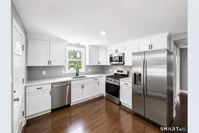 59 Carnegie Avenue, Bridgeport, CT 06610 - Photo 2