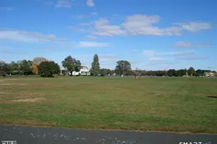 637 Cove Rd, Stamford, CT 06902 - Photo 16
