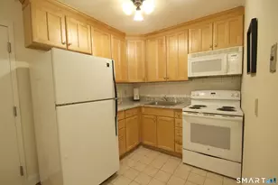 637 Cove Rd, Stamford, CT 06902 - Photo 2