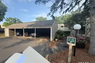 17 Beecher Ln, Rocky Hill, CT 06067 - Photo 2