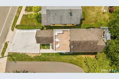 1 Edgefield Avenue, Milford, CT 06460 - Photo 4