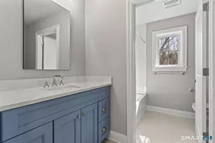 8 Twin Valley Rd, East Lyme, CT 06333 - Photo 12