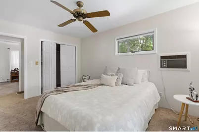 4 Beach Road, Danbury, CT 06811 - Photo 20