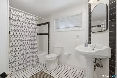 4 Beach Road, Danbury, CT 06811 - Photo 24