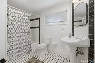 4 Beach Rd, Danbury, CT 06811 - Photo 24