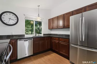 4 Beach Road, Danbury, CT 06811 - Photo 14
