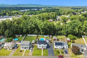 28 MacArthur Rd, North Haven, CT 06473 - Photo 4
