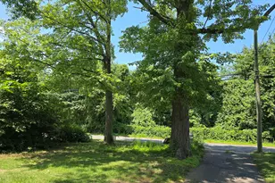 7 Willys St, East Hartford, CT 06118 - Photo 10