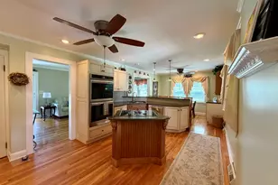 8 Anson St, Stratford, CT 06614 - Photo 14