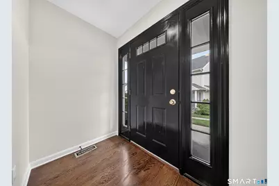 180 Turn Of River Road #10D, Stamford, CT 06905 - Photo 2