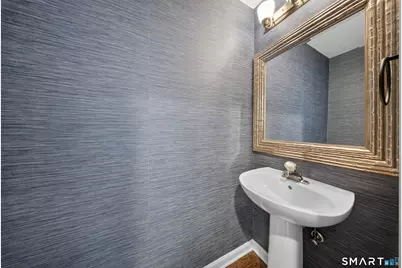 180 Turn Of River Road #10D, Stamford, CT 06905 - Photo 6