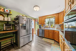 417 Mile Ln, Middletown, CT 06457 - Photo 12