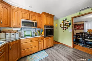 417 Mile Ln, Middletown, CT 06457 - Photo 14