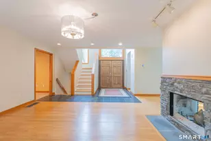 32 Horseshoe Ridge Rd, Newtown, CT 06482 - Photo 4