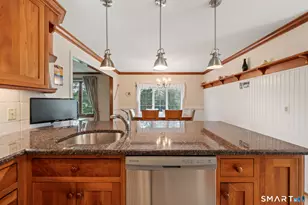 28 Hayrake Dr, Wethersfield, CT 06109 - Photo 6