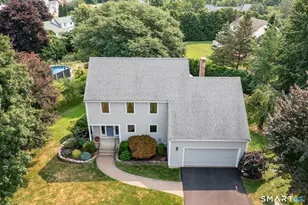 28 Hayrake Dr, Wethersfield, CT 06109 - Photo 2