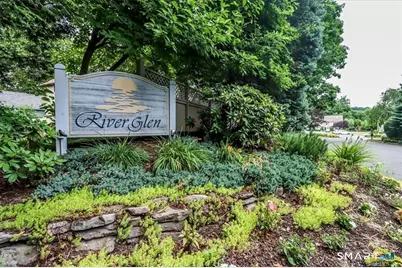 15 Glen Ridge Court #15, New Milford, CT 06776 - Photo 2