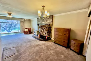 25 Greenfield Ave, Waterbury, CT 06708 - Photo 8