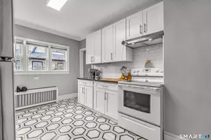 1387 Capitol Ave, Bridgeport, CT 06604 - Photo 12