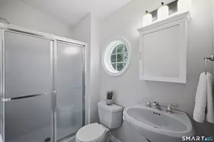 36 Willowbrook Rd, West Hartford, CT 06107 - Photo 22