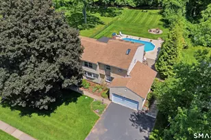 36 Willowbrook Rd, West Hartford, CT 06107 - Photo 2