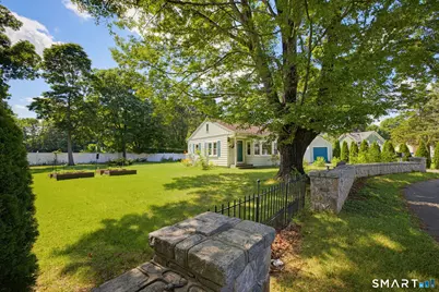 19 Burton Avenue, Norwich, CT 06360 - Photo 4