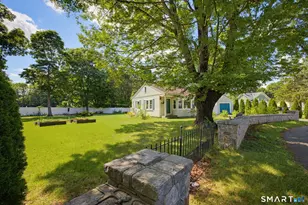 19 Burton Ave, Norwich, CT 06360 - Photo 4