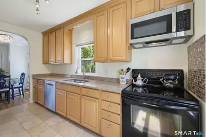 19 Burton Avenue, Norwich, CT 06360 - Photo 8