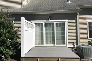 39 Ives St, Hamden, CT 06518 - Photo 2