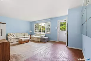 16 Floral Ln, Trumbull, CT 06611 - Photo 4
