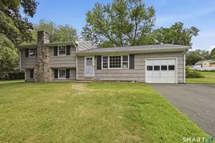 16 Floral Ln, Trumbull, CT 06611 - Photo 2