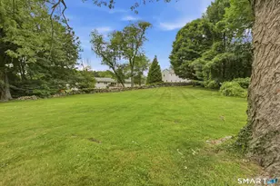 16 Floral Ln, Trumbull, CT 06611 - Photo 32