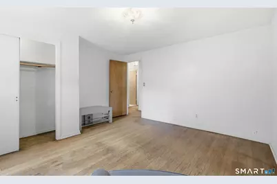 16 Floral Lane, Trumbull, CT 06611 - Photo 18