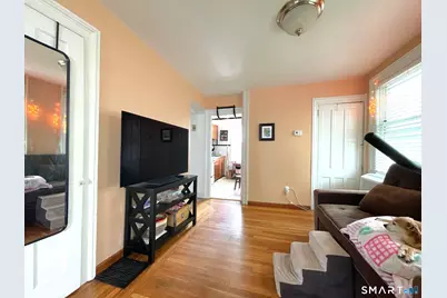 34 Cottage Street #1, New Haven, CT 06511 - Photo 4