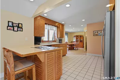 7 Cedar Crest Road, Trumbull, CT 06611 - Photo 4