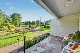 47 Juniper Ridge Dr, Danbury, CT 06811 - Photo 2